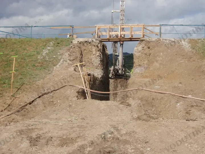 Malá vodná elektráreň Dobšiná III – Obr. 4 - počas výstavby (september 2012)