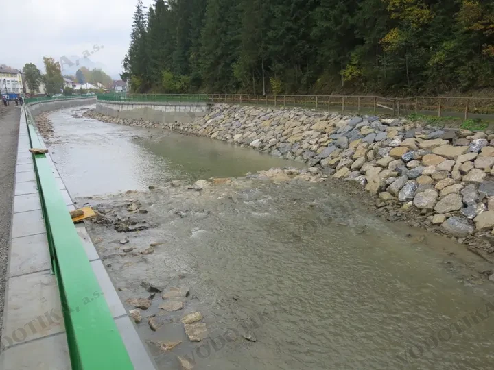 Nová Bystrica – úprava toku – Obr. 13 - po výstavbe (október 2015)