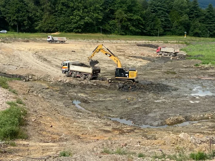 Rekonštrukcia - Tajch Nová Baňa – Obr. 5 - počas výstavby (júl 2024)