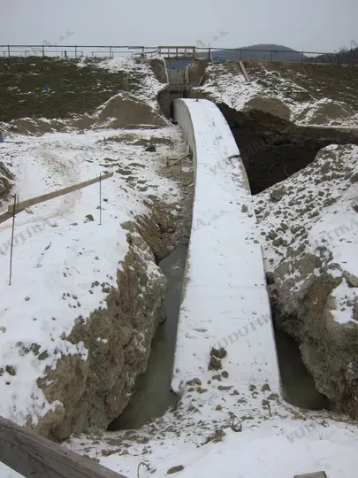Malá vodná elektráreň Dobšiná III – Obr. 11 - počas výstavby (december 2012)